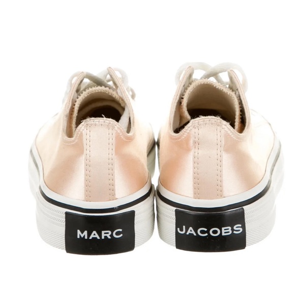 NIB Auth Marc Jacobs Low Top Sneaker - Picture 11 of 16